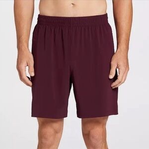 VRST Men's Relaxed Fit athletic shorts in Cranberry size L